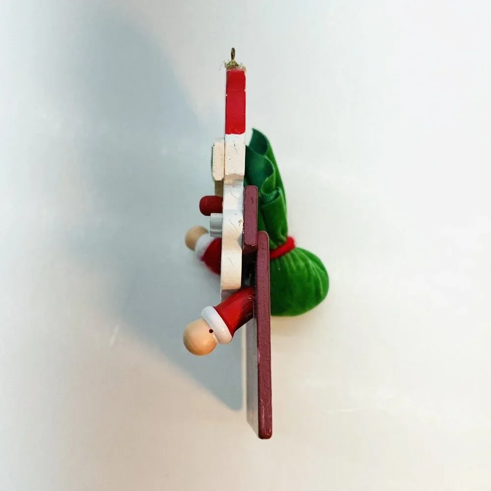 Vintage Santa Claus In Chimney Wooden Christmas Ornament Hand Painted Taiwan
